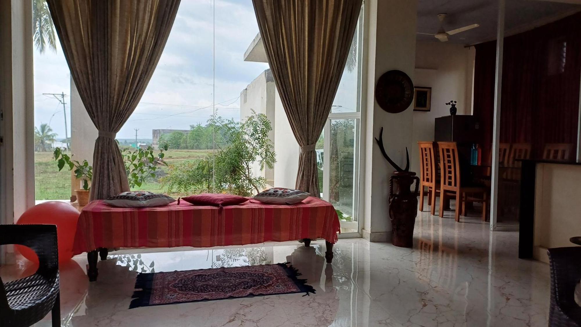 Shi'S Unique & Private 180 Degree Glass House In Pollachi Exterior photo